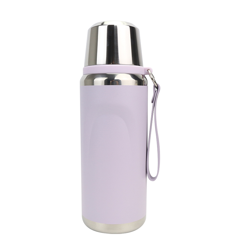 600ml 大容量プッシュ式シリコンキャリングリングアウトドア魔法瓶スポーツボトル